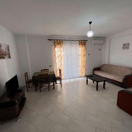 Gerald'S Central Apartments Vlorë Eksteriør bilde