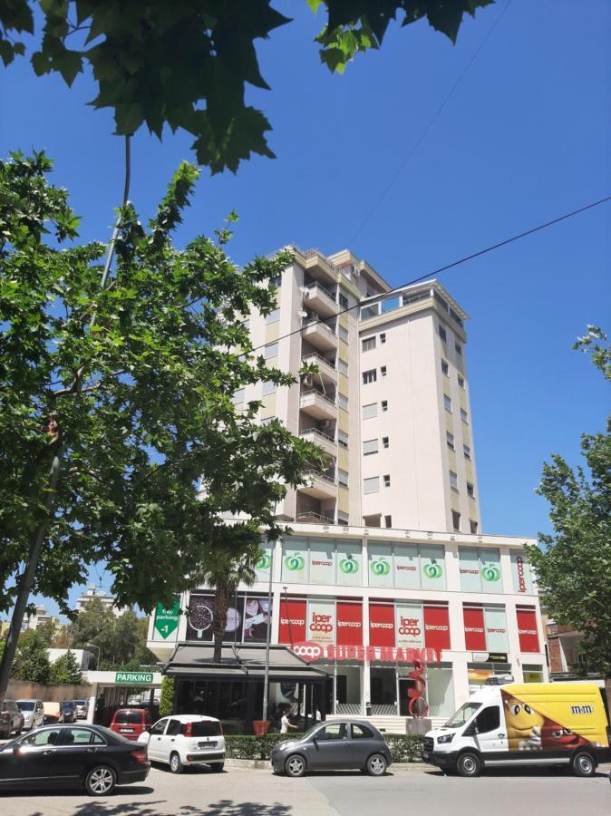 Gerald'S Central Apartments Vlorë Eksteriør bilde