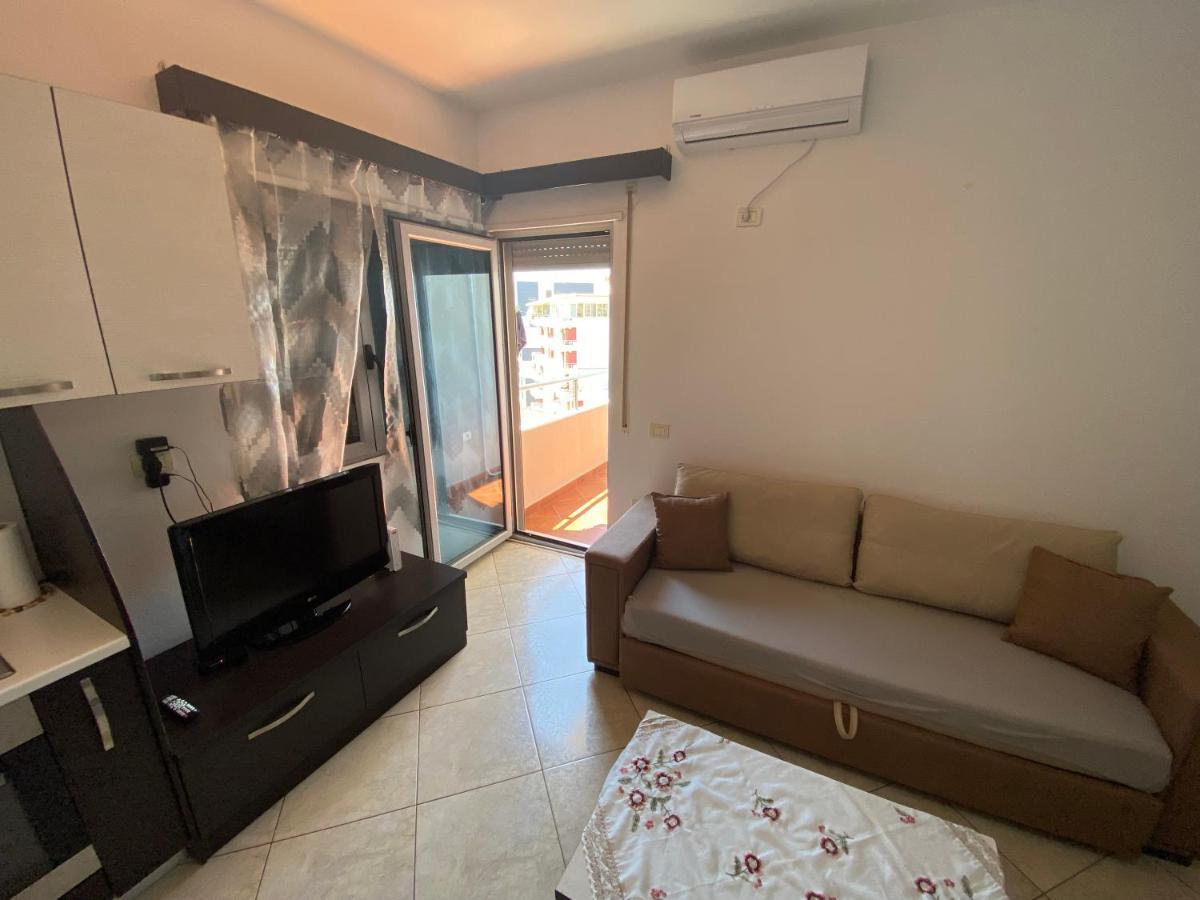 Gerald'S Central Apartments Vlorë Eksteriør bilde