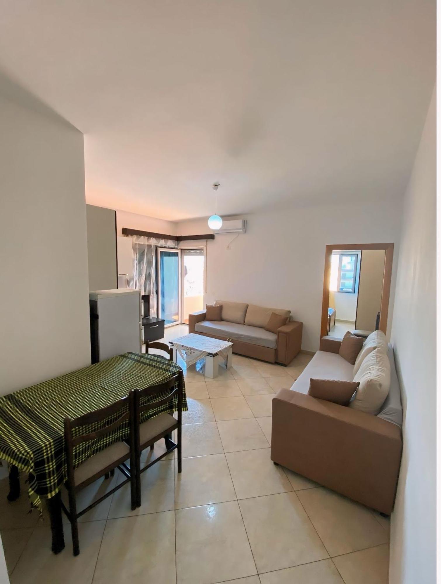 Gerald'S Central Apartments Vlorë Eksteriør bilde