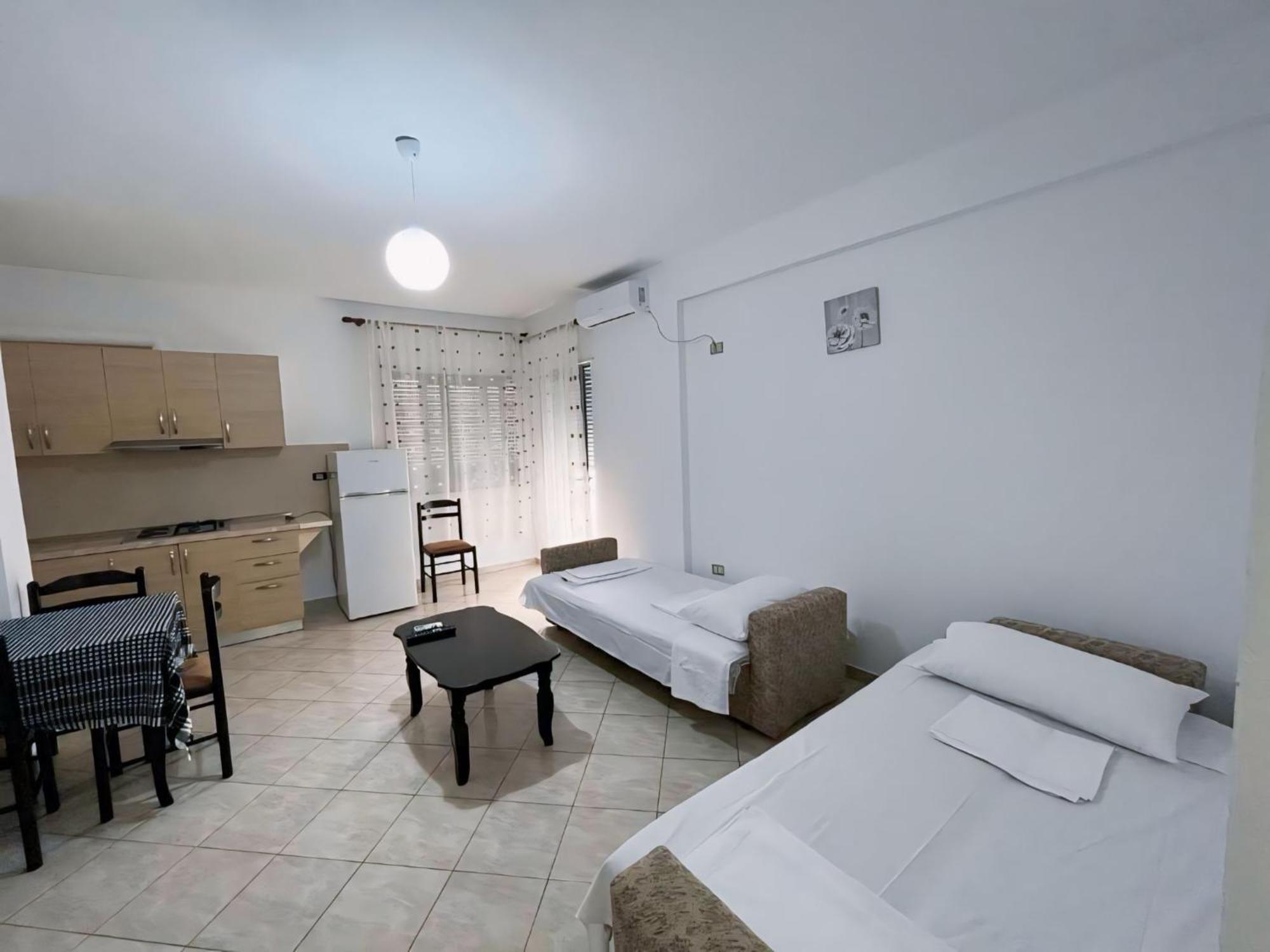 Gerald'S Central Apartments Vlorë Eksteriør bilde
